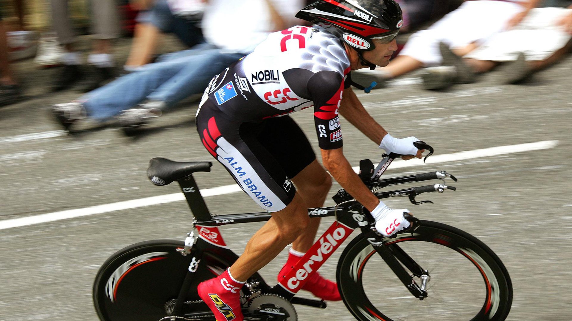 “马科斯·莫奇的战术执行力与快速反应,为美洲狮队带来强大优势”